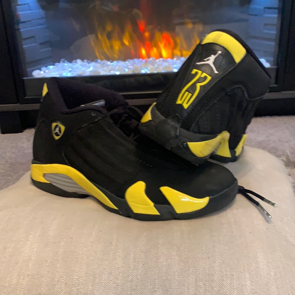 Retro Thunder - image 1